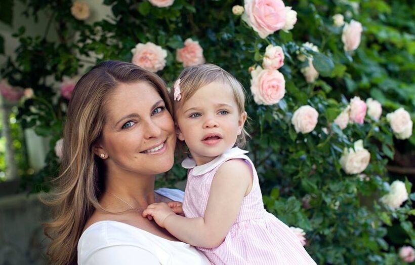 As primeiras imagens da filha recém-nascida de Madalena da Suécia