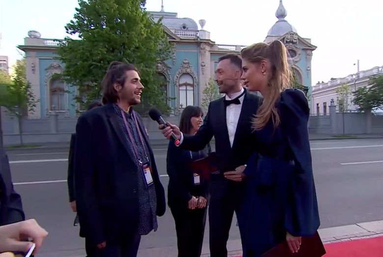 Salvador Sobral e a namorada na Eurovisão