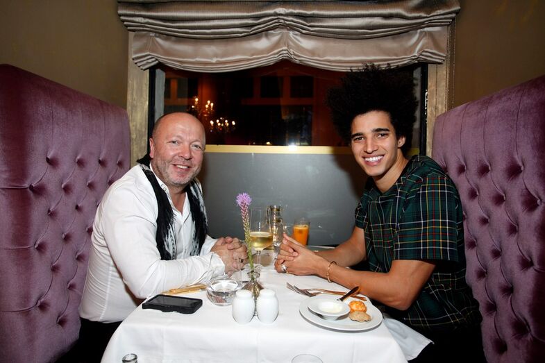 Eduardo Beauté com o modelo Luís Borges. Em maio de 2011, protagonizaram o primeiro casamento gay entre famosos, em Portugal