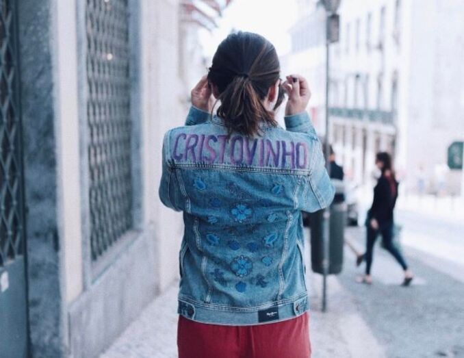 Mia Rose despede-se da vida de solteira em grande