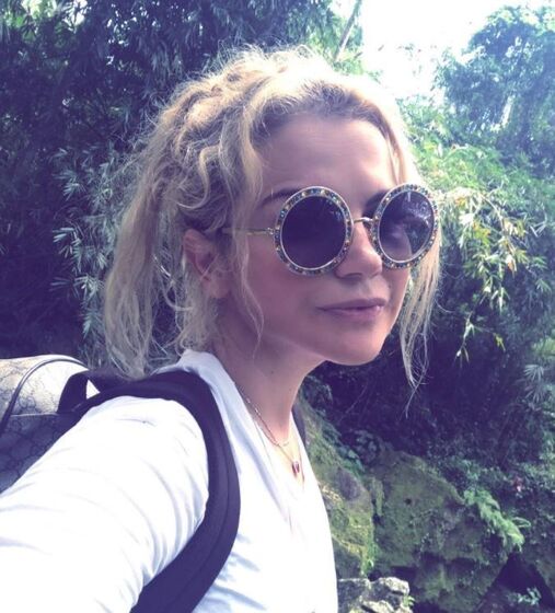 Os verdadeiros motivos da mudança de Katia Aveiro para o Brasil