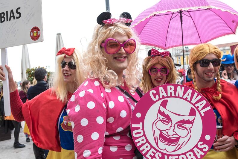Tradição leva milhares ao Carnaval de Torres Vedras 