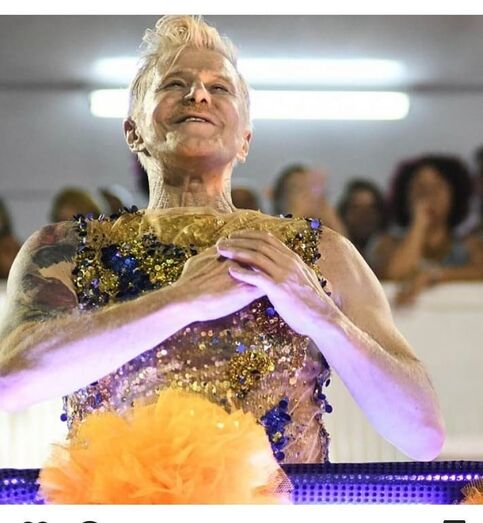 A Tijuca fez uma homenagem a Miguel Falabella, pela sua contribuição na televisão