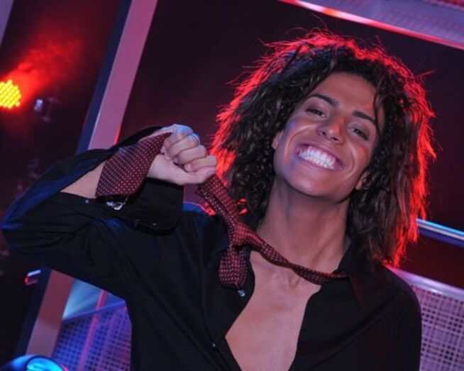 O extravagante e camaleónico Carlos Costa