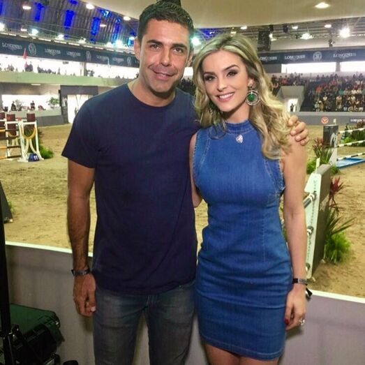 Esta imagem mostra o dia em que os 2 se conheceram, em outubro de 2016