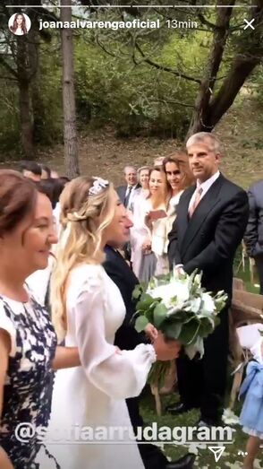 Primeiras imagens: Sofia Arruda faz casamento à porta fechada em quinta na Ericeira 