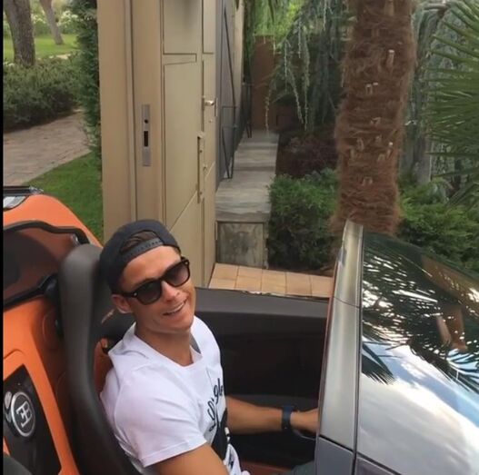 Conheça o passado da mulher que quer condenar Ronaldo