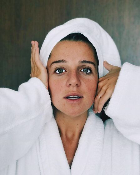 Inês Herédia faz revelação sobre grande amor: Não saiu do país para reconquistar namorada