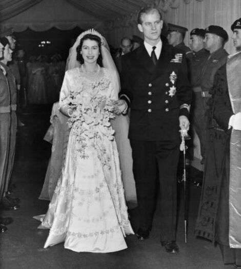 A rainha Isabel II e o duque de Edimburgo estão a comemorar 71 anos de casamento esta terça-feira, 20 de novembro