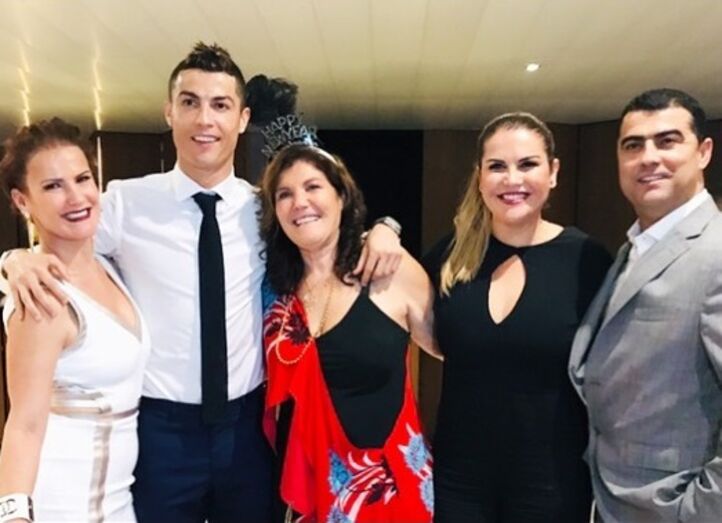 Família Aveiro. Cristiano Ronaldo, Elma, Dolores, Katia e Hugo