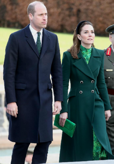 Kate Middleton rouba todos os olhares ao chegar à Irlanda