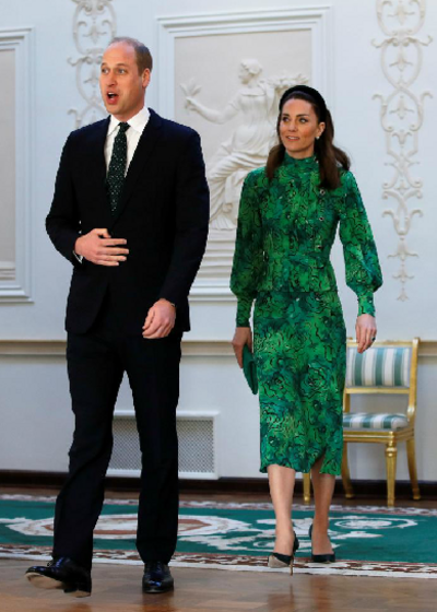 Kate Middleton rouba todos os olhares ao chegar à Irlanda