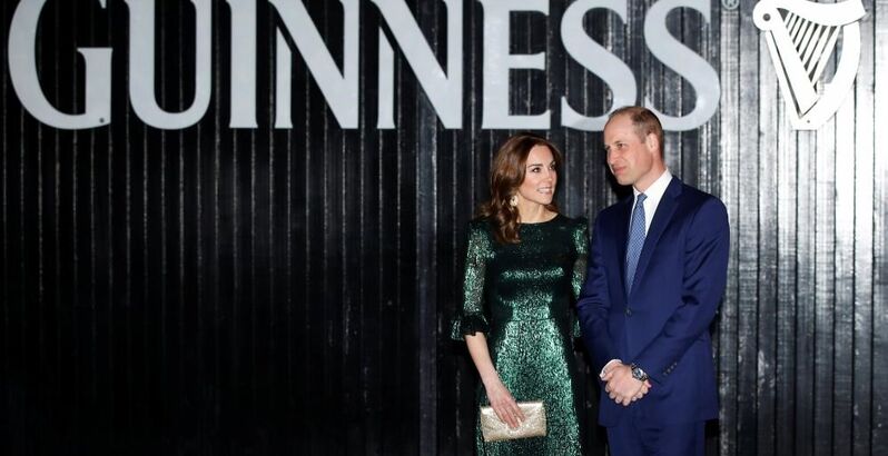 Kate Middleton e o príncipe William mais próximos que nunca depois de rumores de traição e polémicas com Harry e Meghan