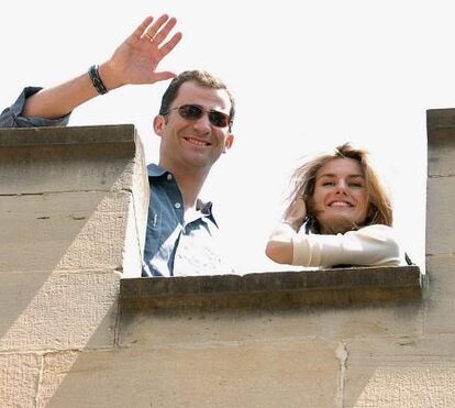 Lua-de-mel de meio milhão de dólares de Letizia e Felipe foi paga por ligações perigosas de Juan Carlos