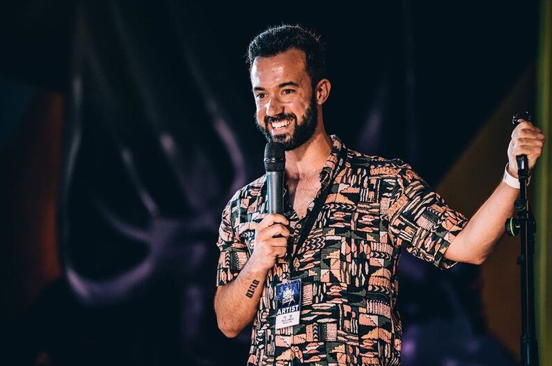 Conheça o humorista da equipa de Ricardo Araújo Pereira que quis gozar com a morte de Pedro Lima